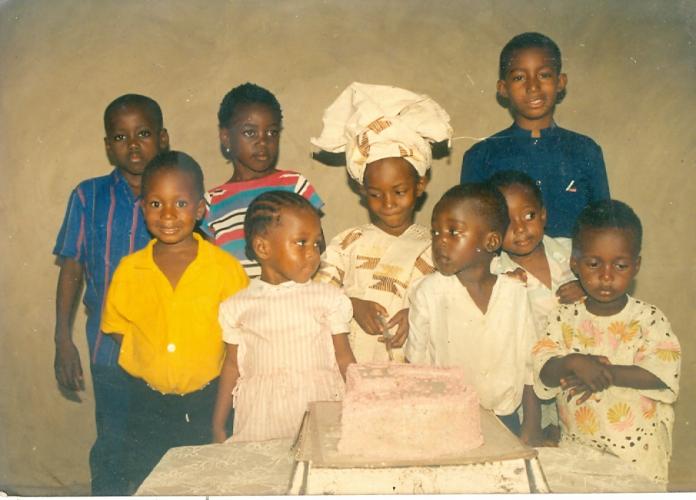 rolake, sola, tolu, diran, muyiwa x2,dayo